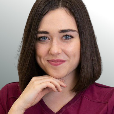 Dr. Csubák Ramóna